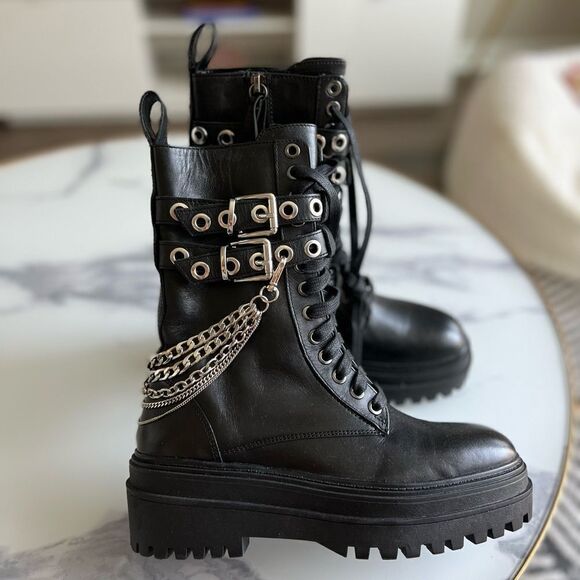 Zara 100% Leather Black Moto Boots‎ with Chain, Size 6 - Picture 1 of 6